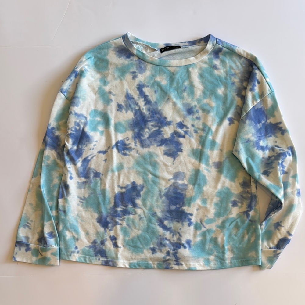Blue and Green Tie-Dye Long Sleeve Shirt